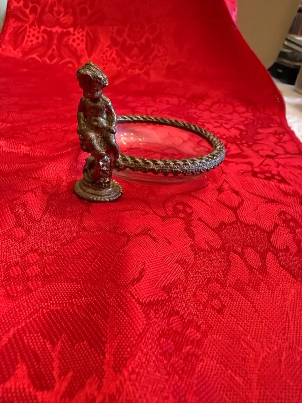 N/A decorative ashtray